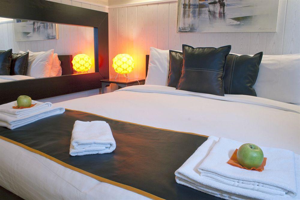 Hostal Oxum Madrid Eksteriør billede