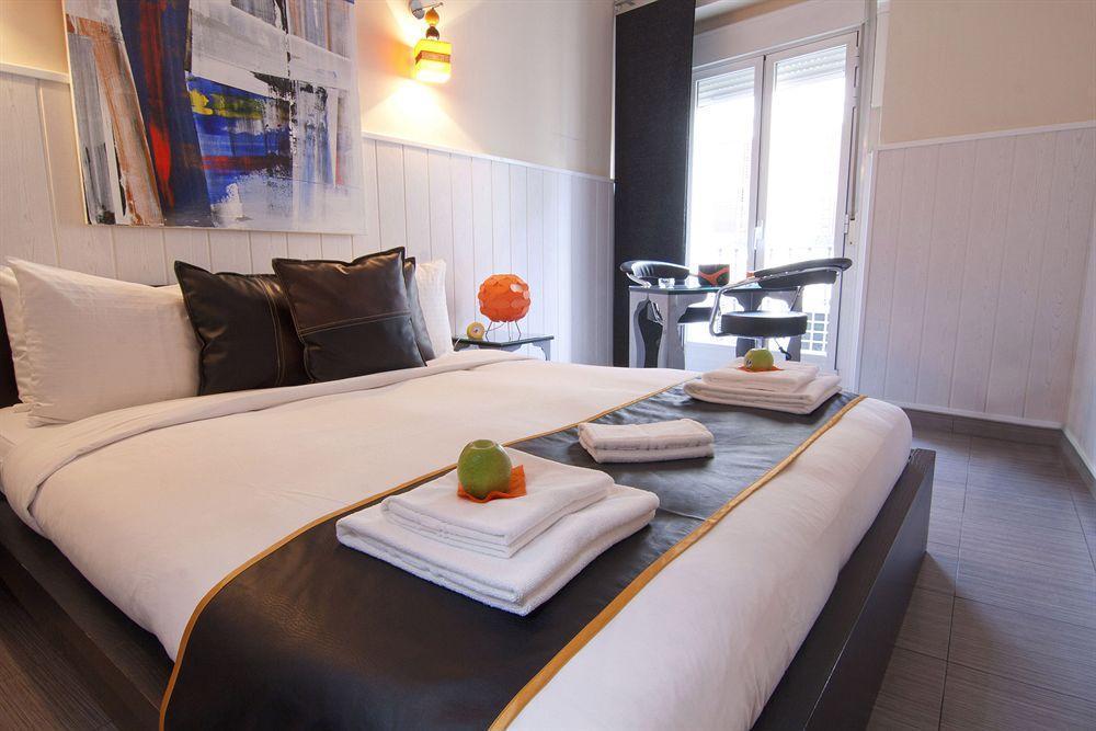 Hostal Oxum Madrid Eksteriør billede