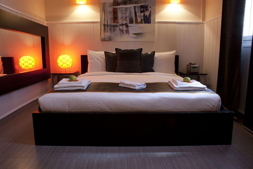 Hostal Oxum Madrid Værelse billede