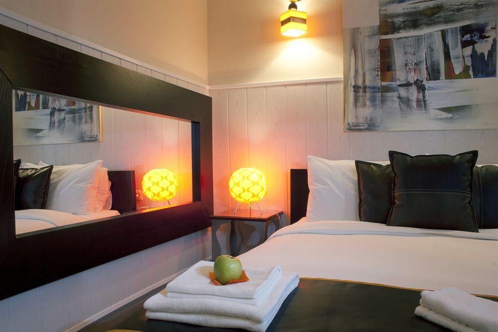 Hostal Oxum Madrid Værelse billede